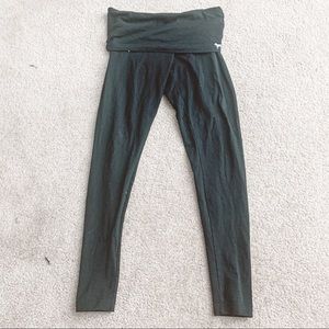 PINK Victoria’s Secret black yoga leggings